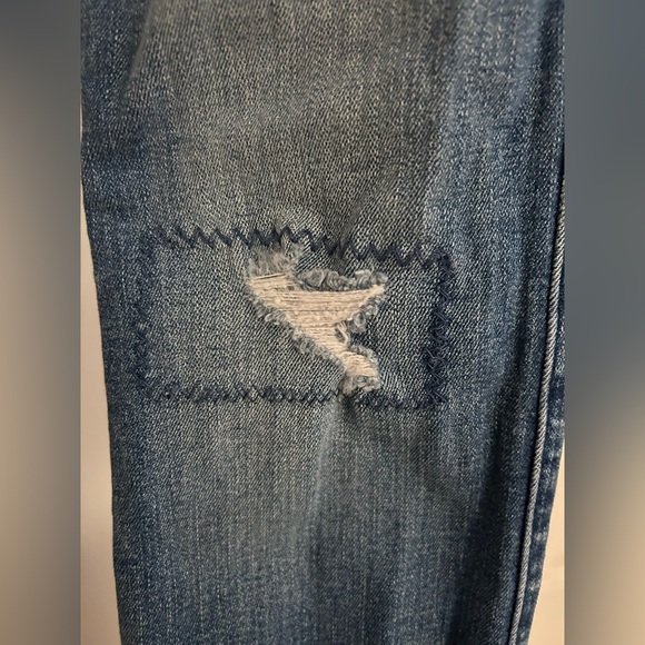 Hollister | Low Rise 0R Bootcut Jeans - Picture 10 of 16